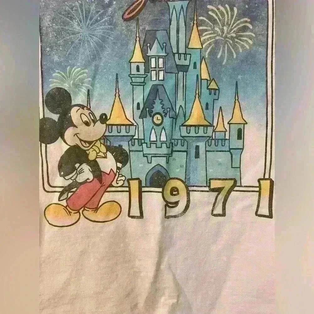 Disney tshirt - Picture 2 of 6